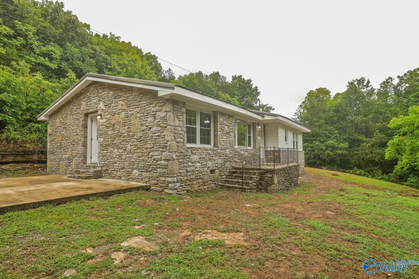 Property Photo:  253 Shelbyville Hwy  TN 37334 