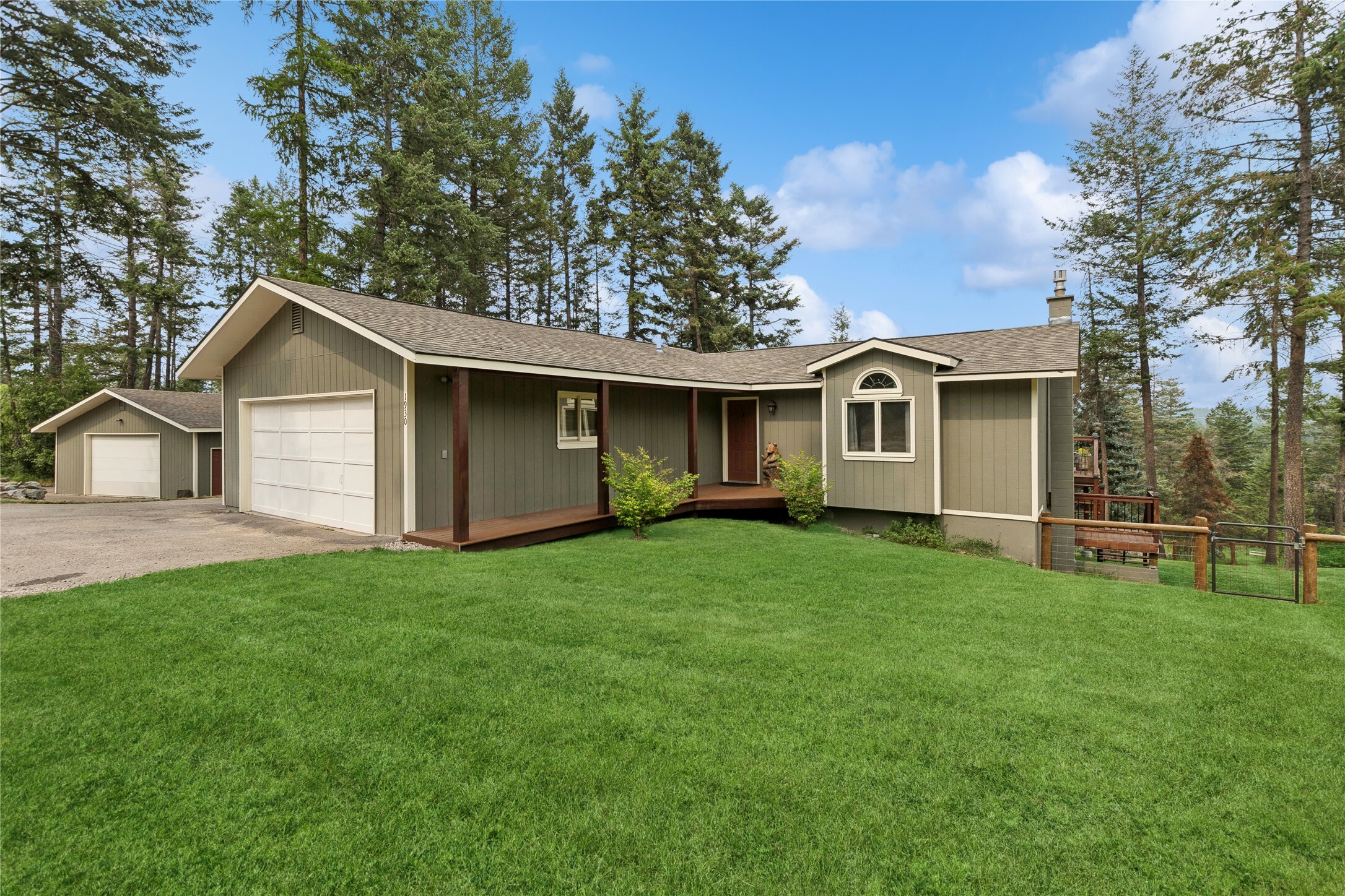 Property Photo:  1930 Hodgson Road  MT 59937 