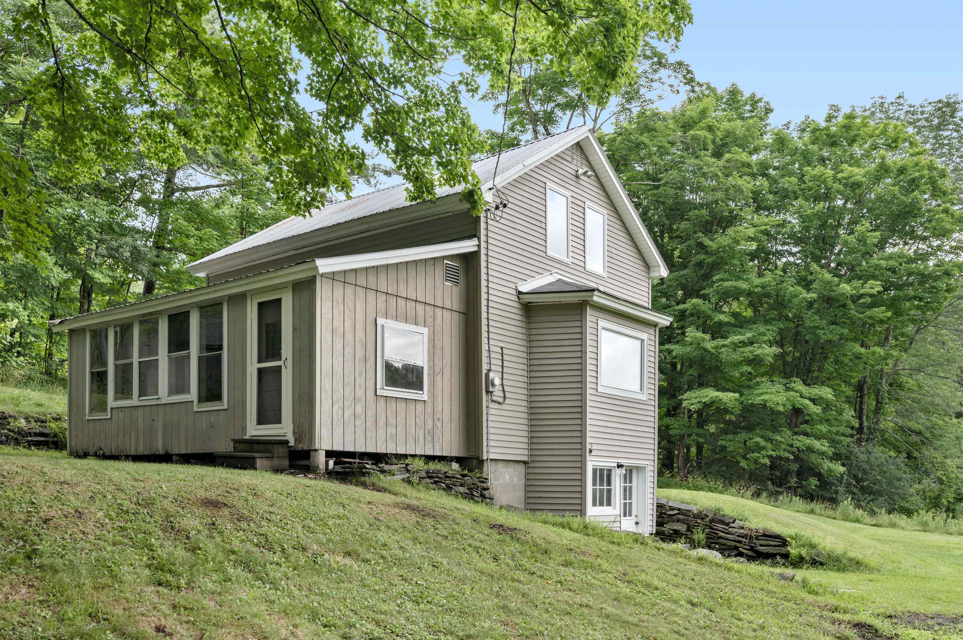 Property Photo: 1458 East Roxbury Road VT 05663