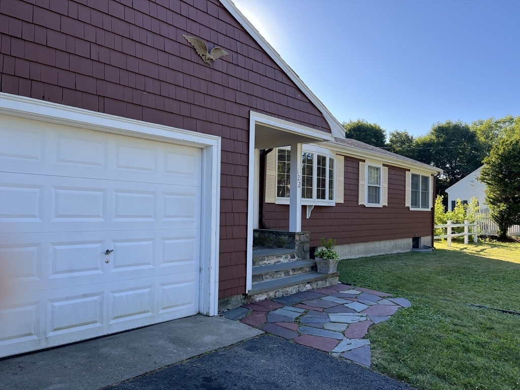 Property Photo:  122 Edgewood Drive  MA 02090 