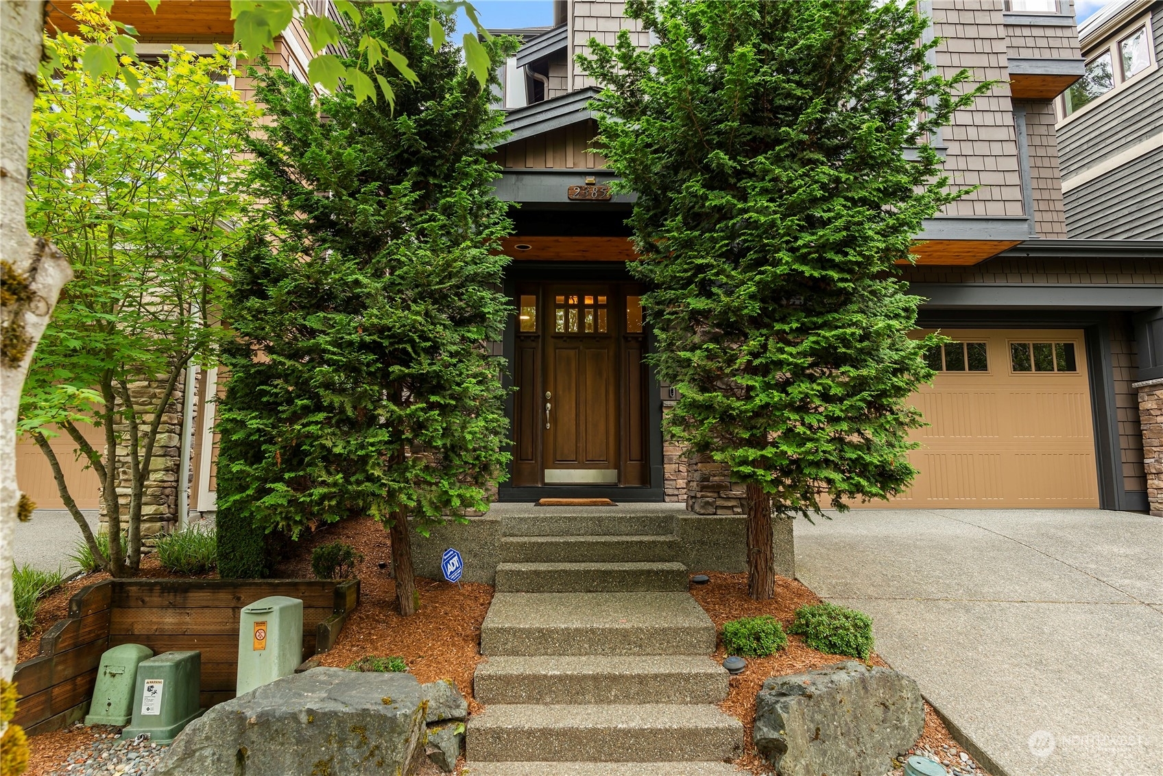 Property Photo:  2385 NW Stoney Creek Drive  WA 98027 