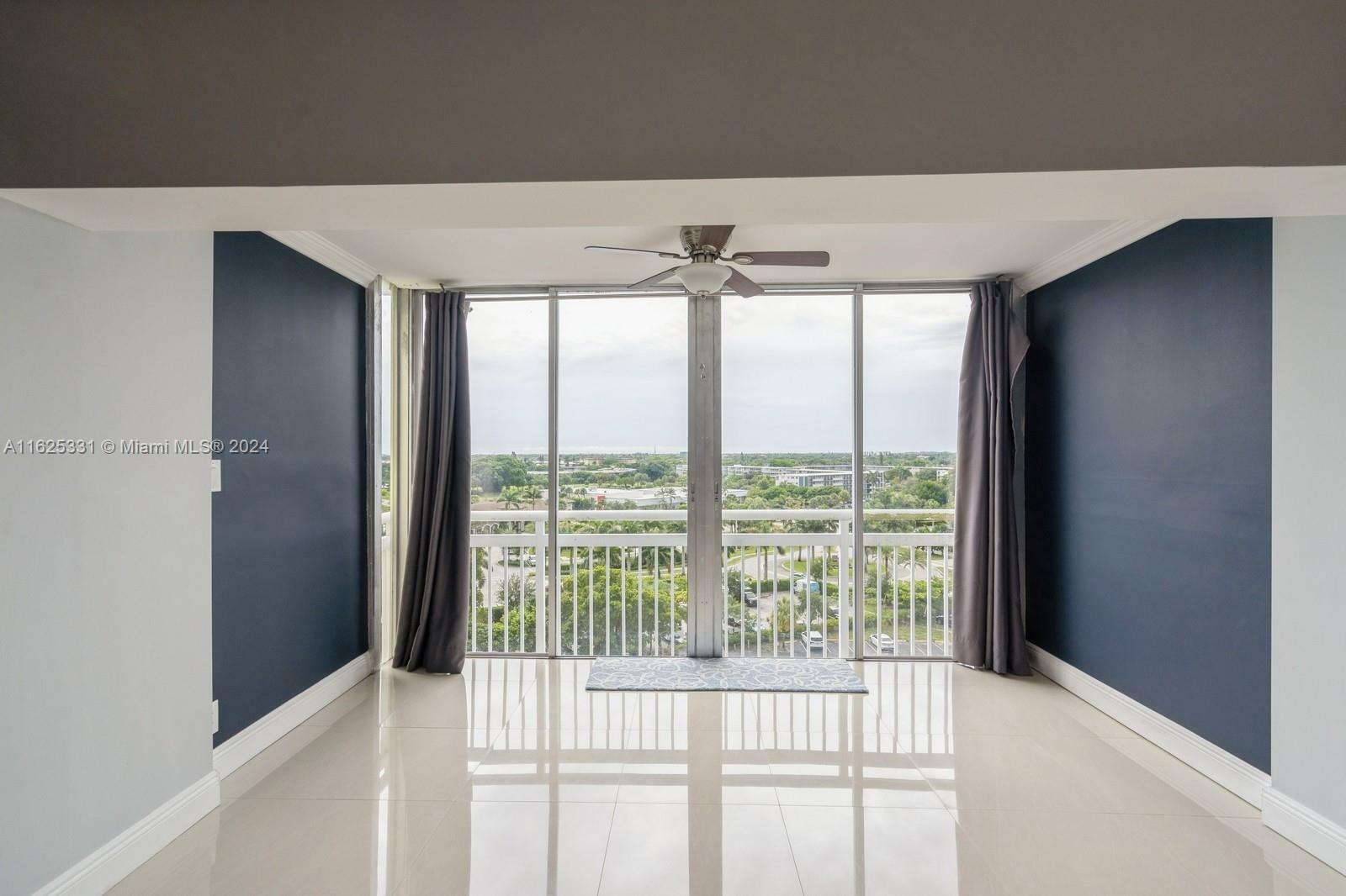 Property Photo:  4400 Hillcrest Dr 916B  FL 33021 