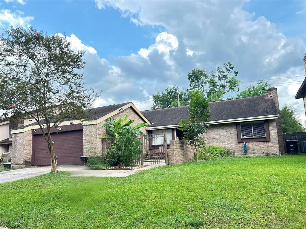 Property Photo:  7619 Secretariat Lane  TX 77071 