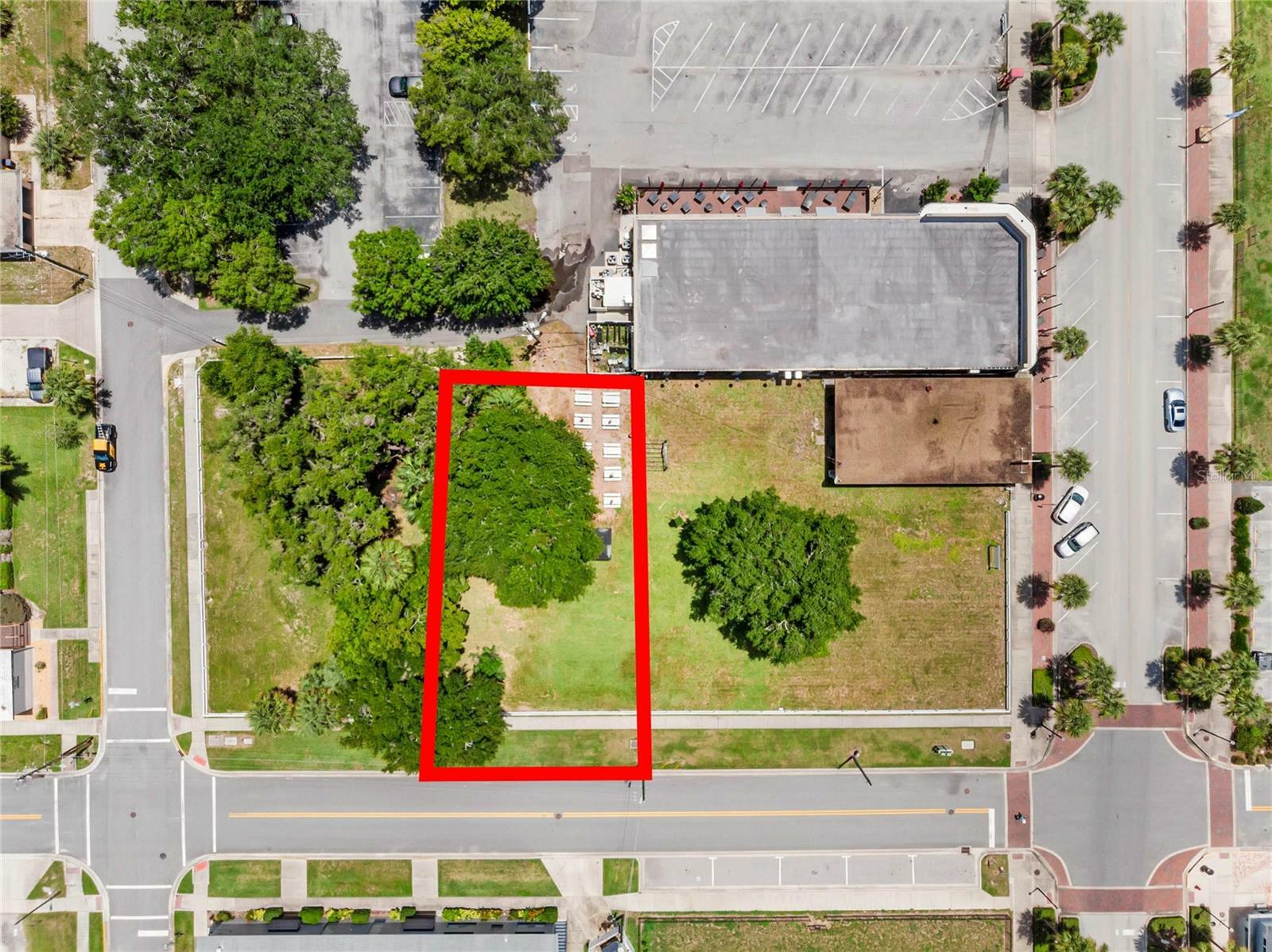 Property Photo:  N New Hampshire Avenue  FL 32778 