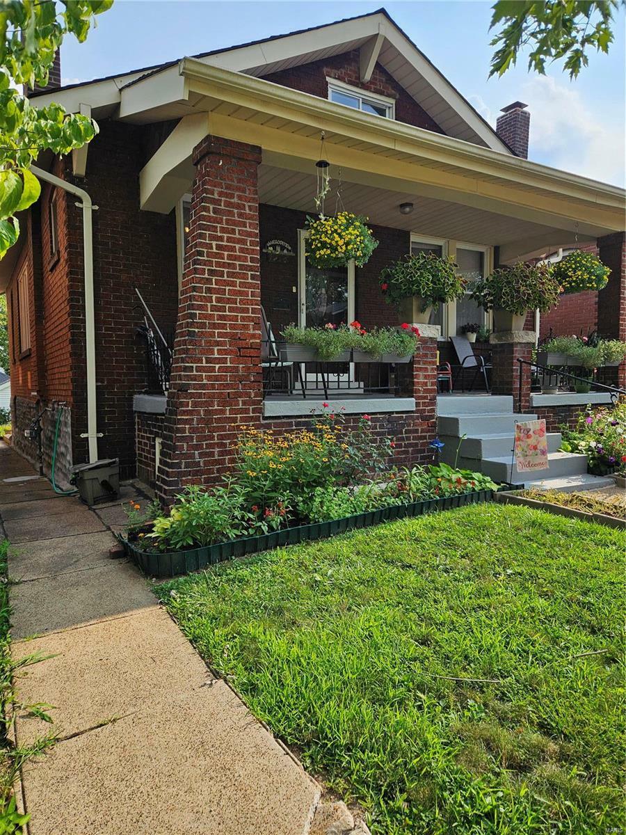 Property Photo:  4938 Delor Street  MO 63109 