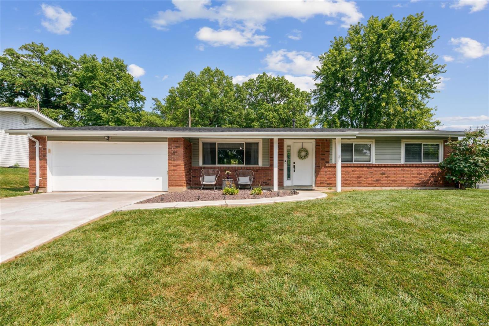 808 Parkfield Terrace  Manchester MO 63021 photo