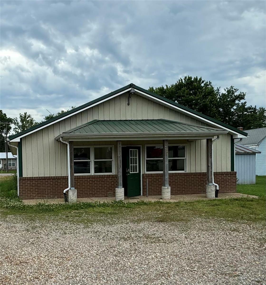 Property Photo:  330 W Fitzgerald Avenue  MO 63037 