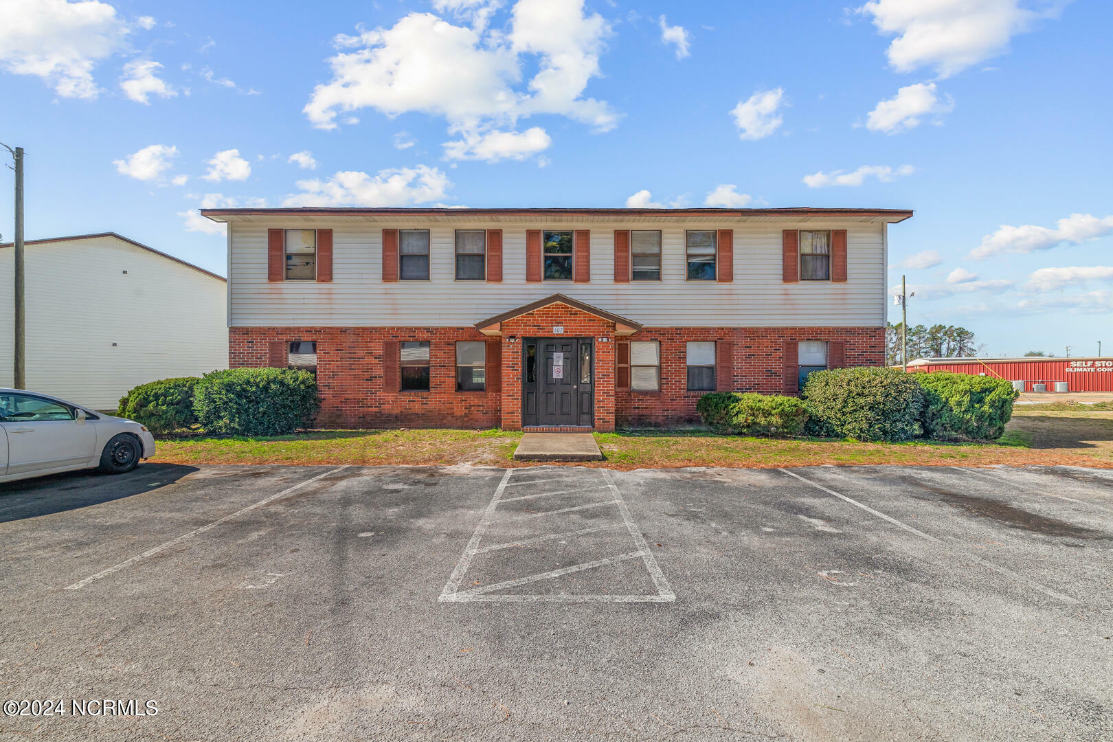 Property Photo: 107 Ravenwood Drive A NC 28546