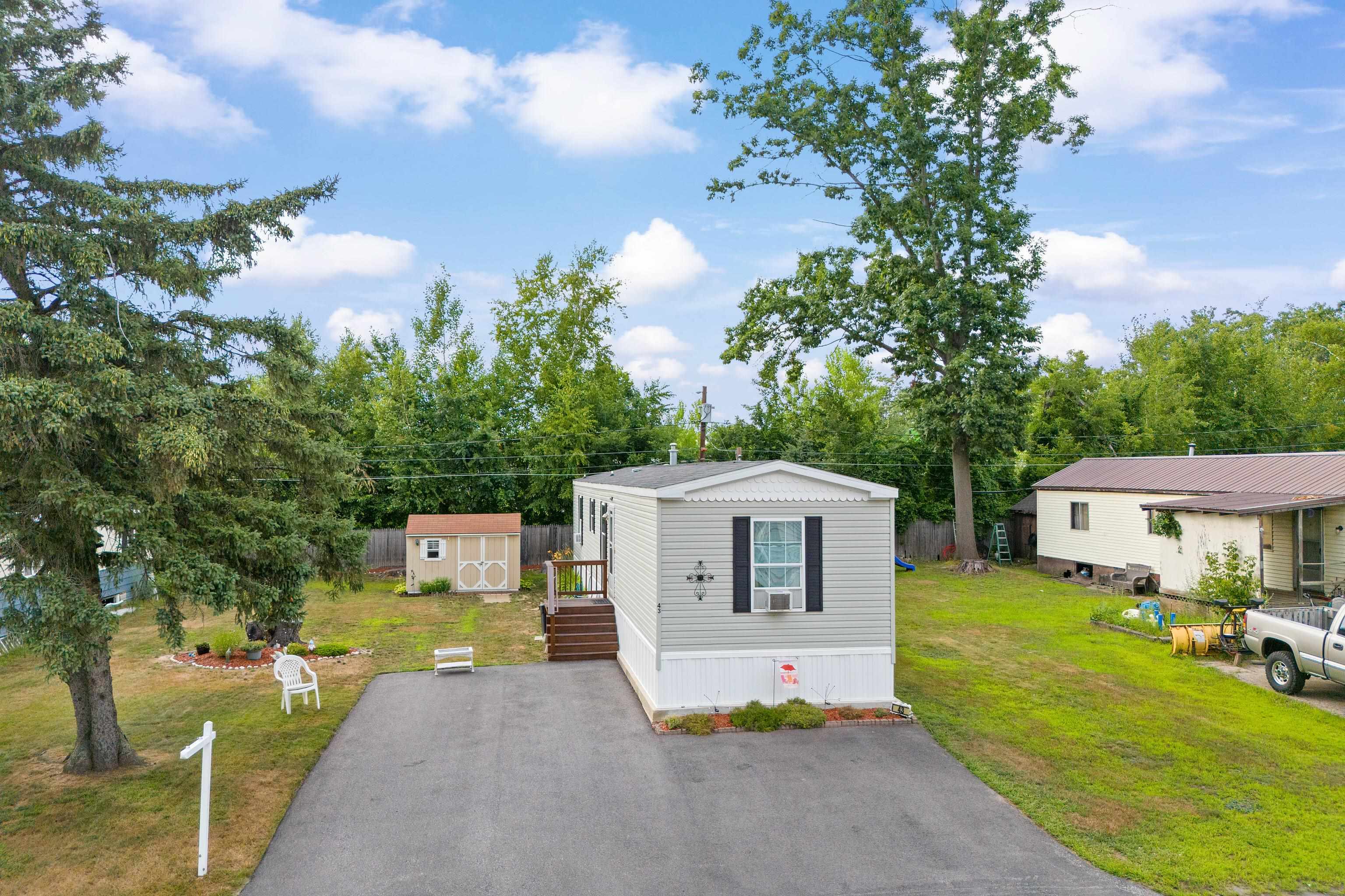 Property Photo:  43 Hazel Drive  NH 03301 