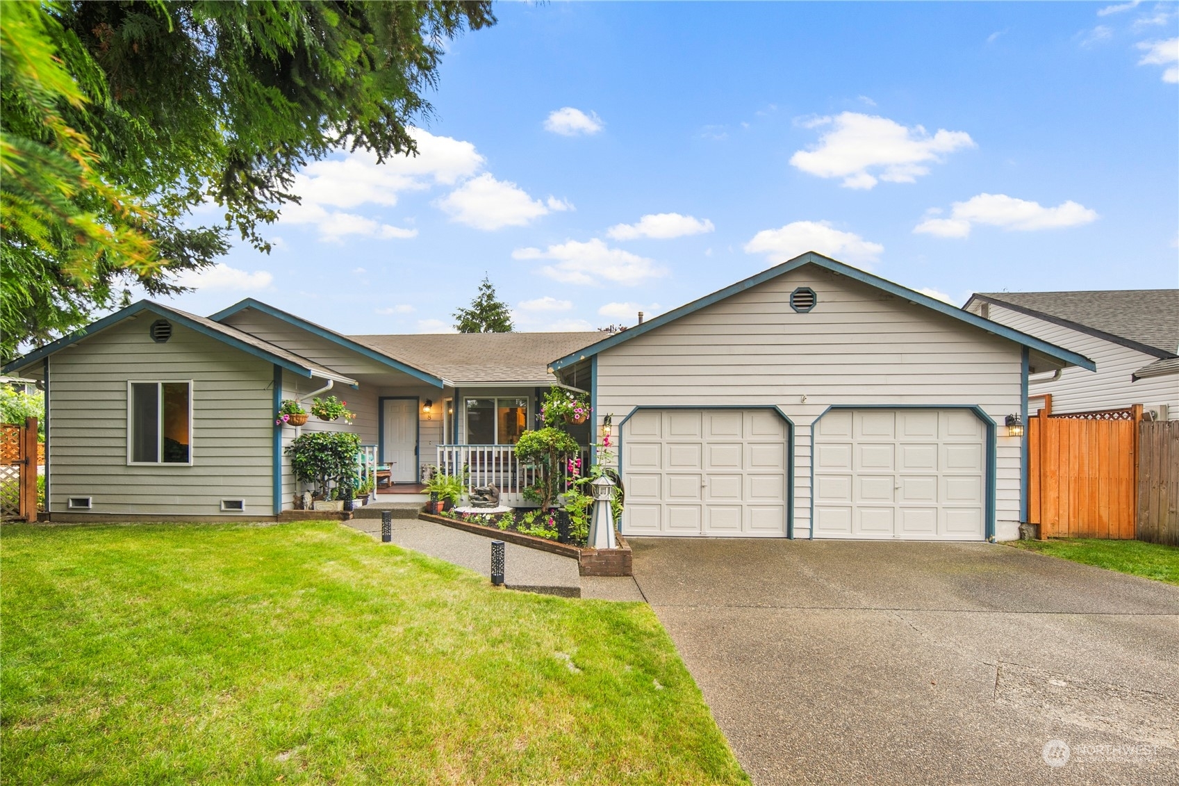 Property Photo:  8 109th Street SE  WA 98208 