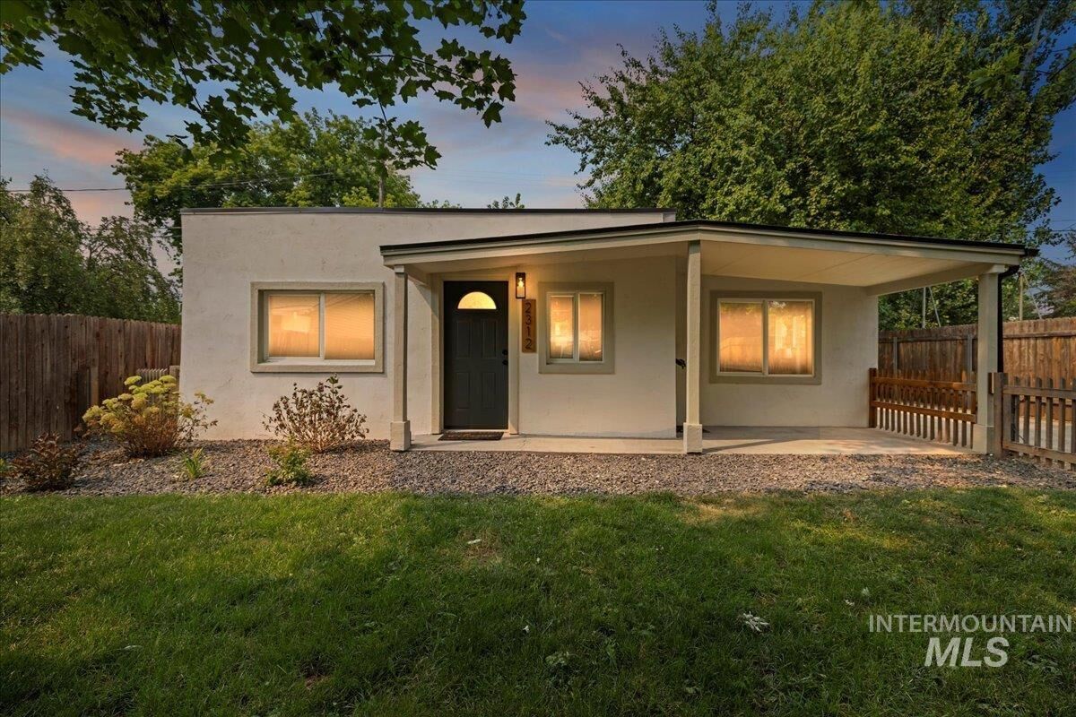 Property Photo:  2312 W Ona St  ID 83705 
