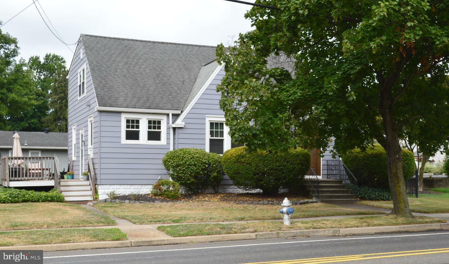 Property Photo:  225 Delaware Avenue  NJ 08554 