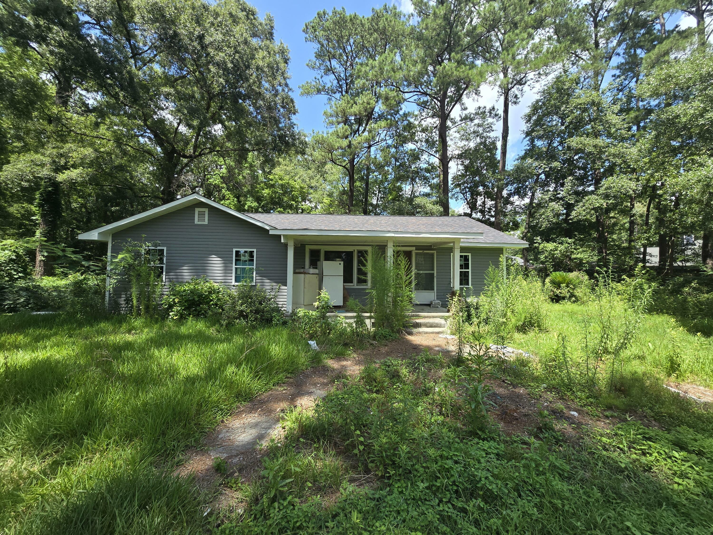 Property Photo:  436 W Butternut Road  SC 29483 