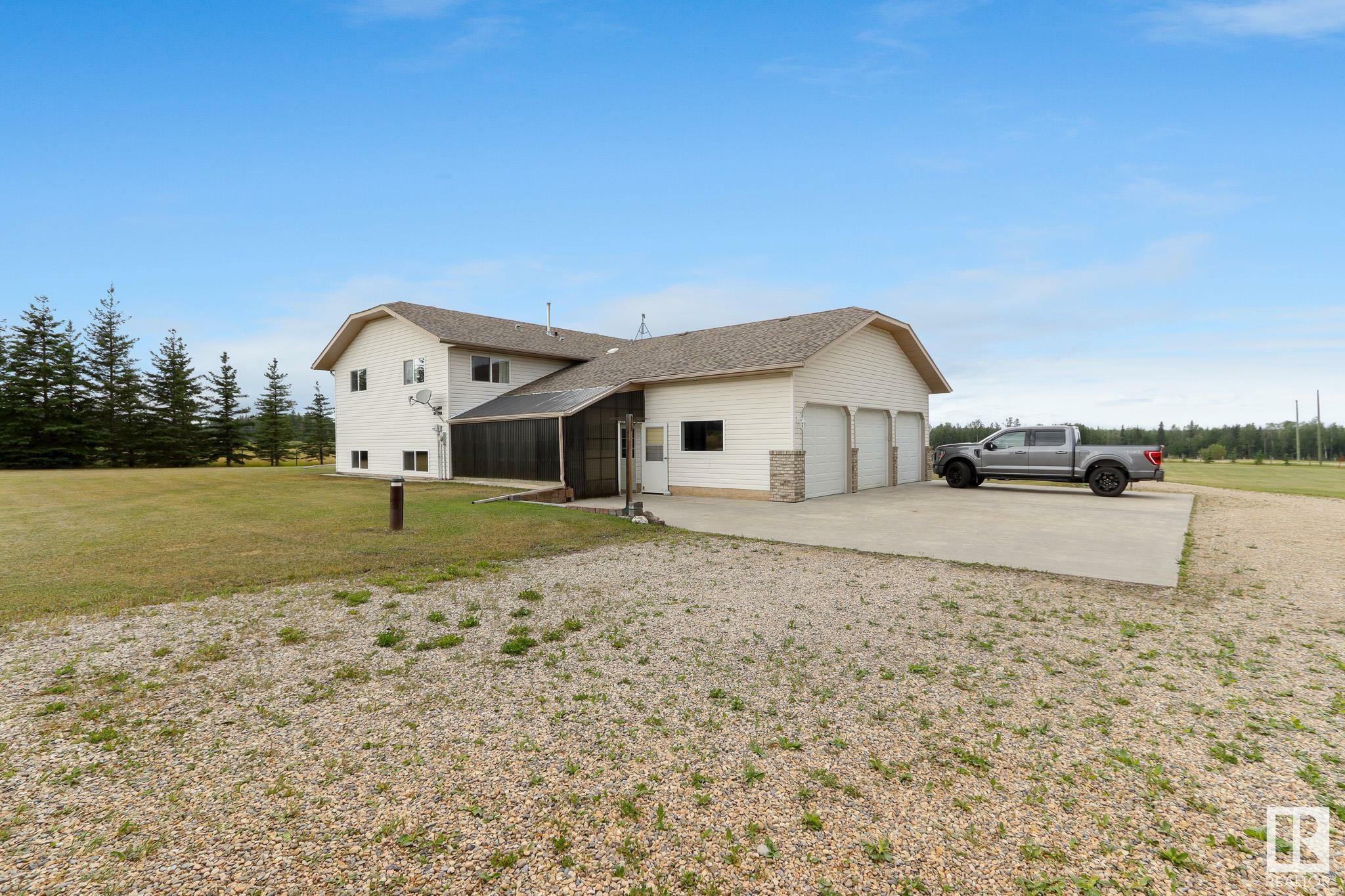 Property Photo:  7425 Township Rd 494  AB T7A 0C1 