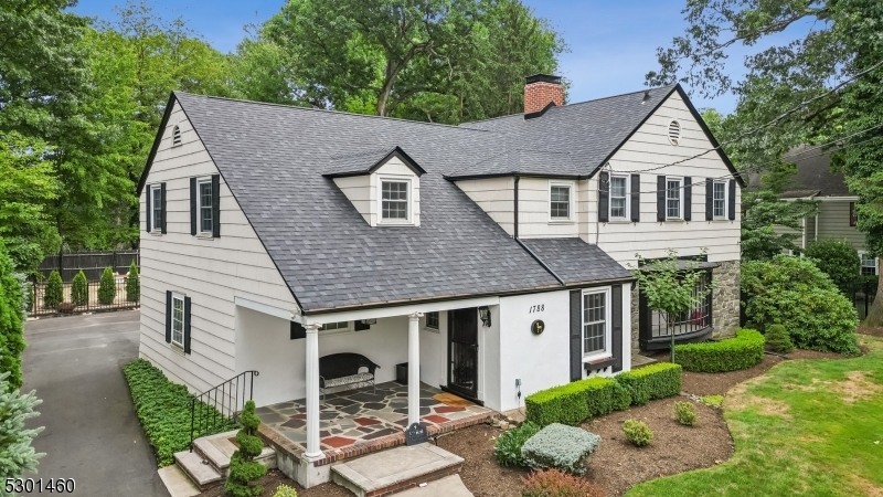 Property Photo:  1788 Fernwood Ln  NJ 07060 