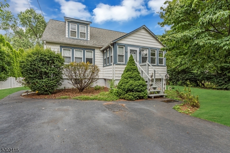 Property Photo:  84 Ardmaer Dr  NJ 08807 