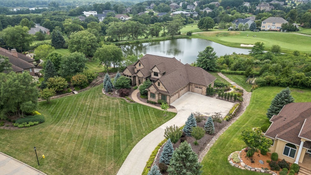 Property Photo:  1745 Glen Oaks Drive  IA 50266 