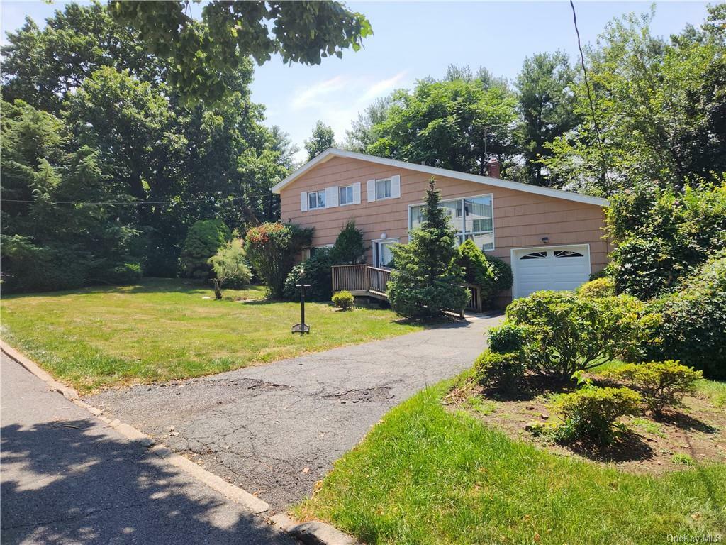 Property Photo:  96 Amherst Drive  NY 10710 