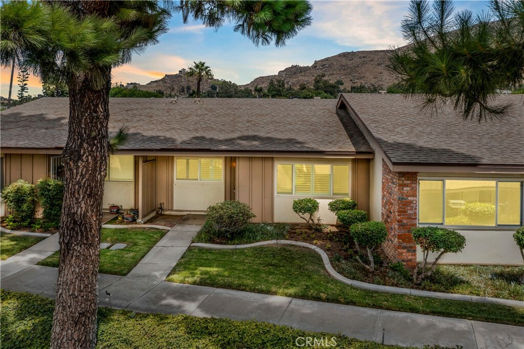 Property Photo:  22733 Palm Avenue G  CA 92313 