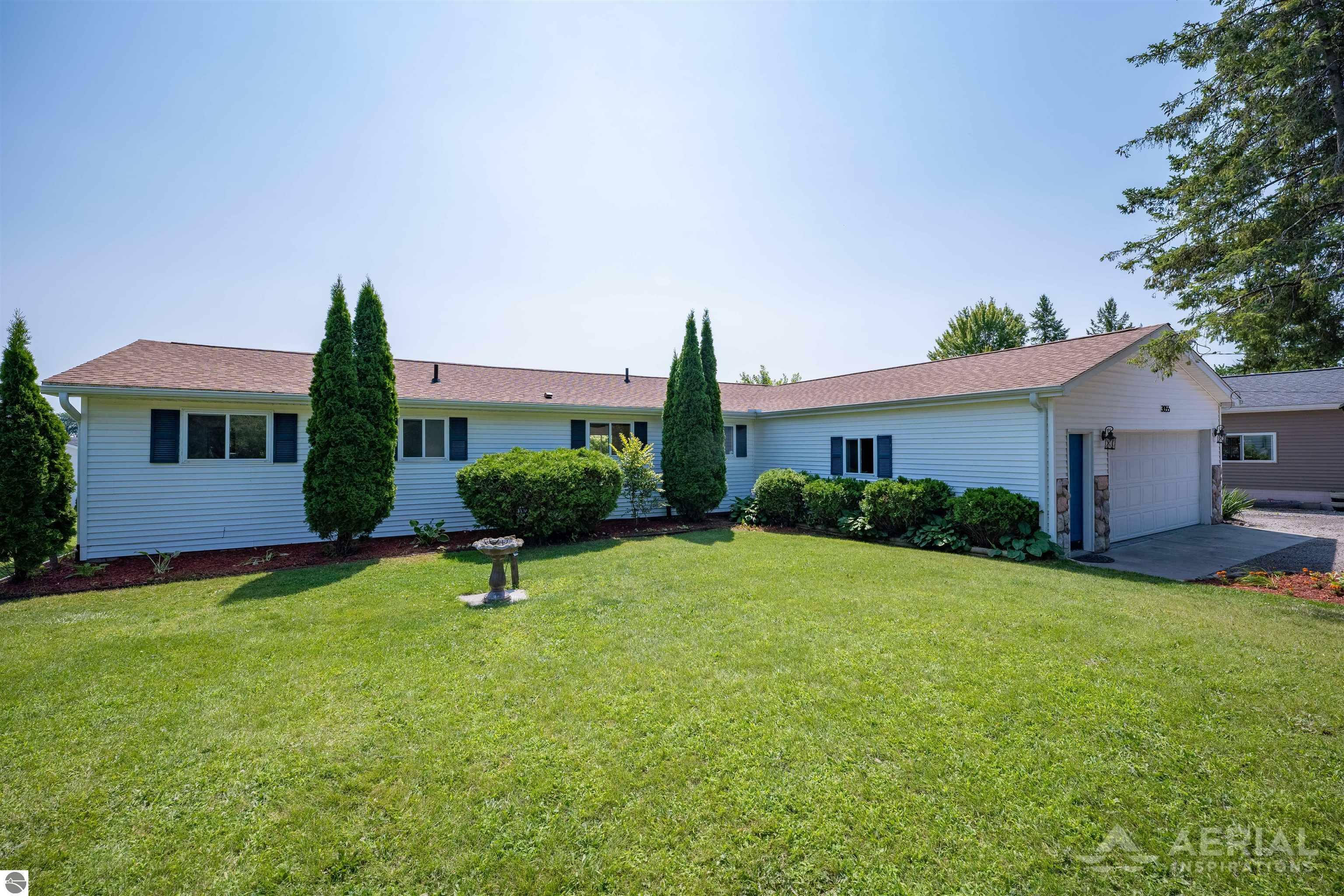 Property Photo:  3055 W Lakeside Drive  MI 48661 