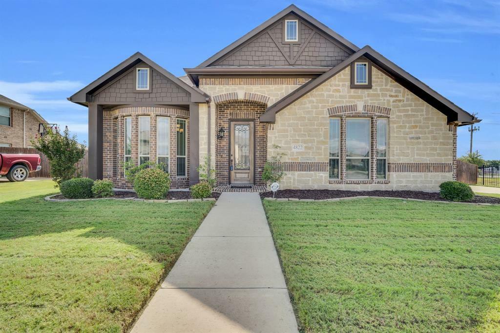 Property Photo:  4822 Windfern Way  TX 76065 