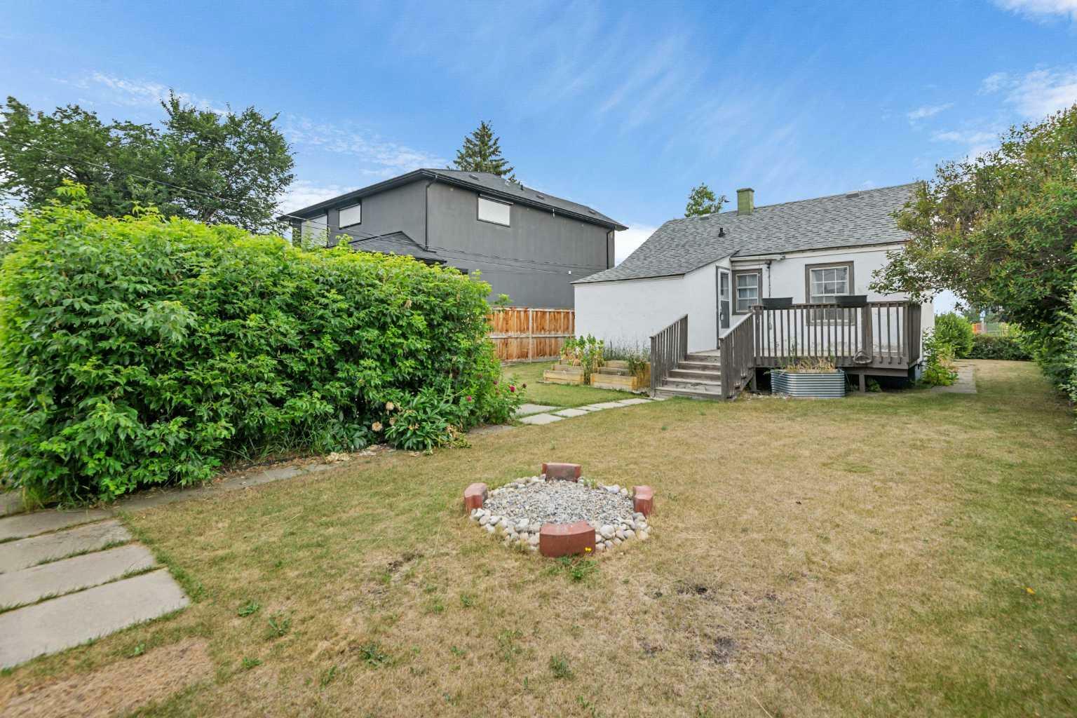 Property Photo:  605 19 Street NW  AB T2N 2J5 