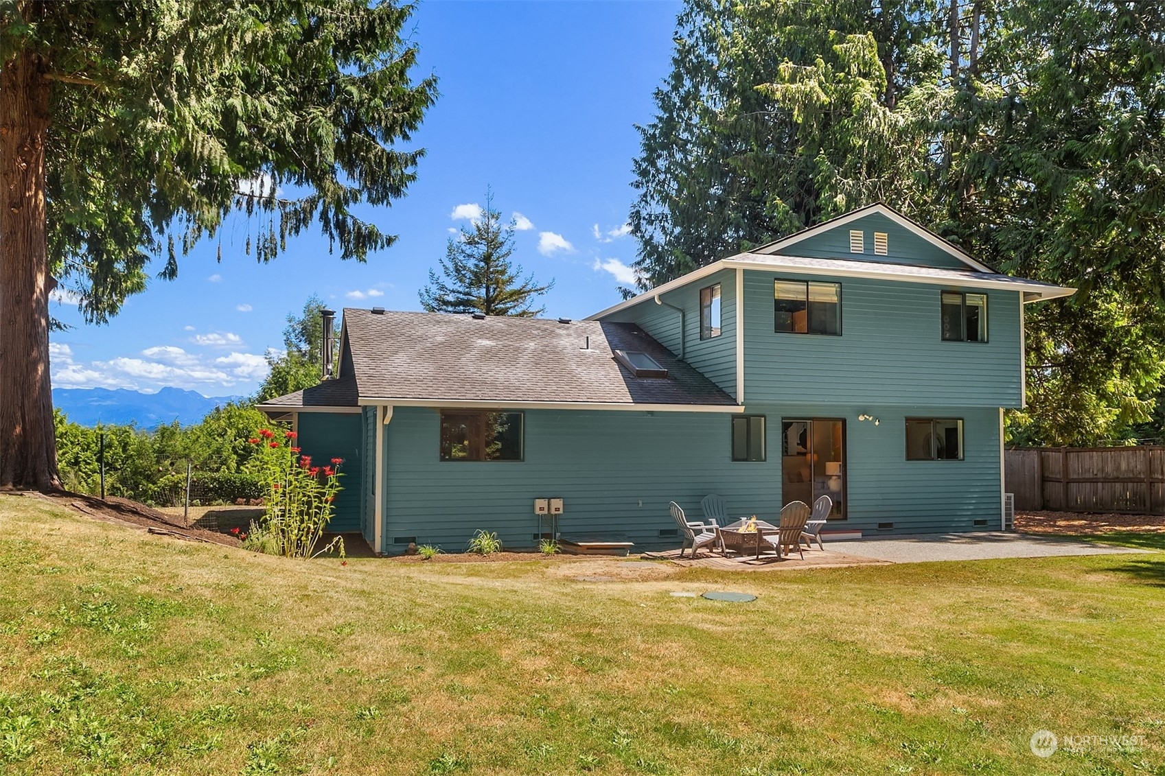 Property Photo:  1247 293rd Avenue NE  WA 98014 