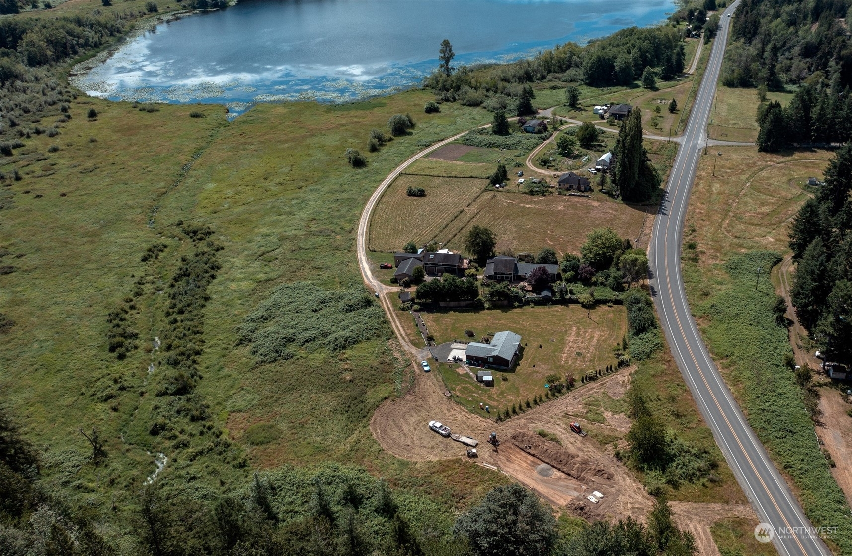 Property Photo:  205 Lake View Drive  WA 98376 