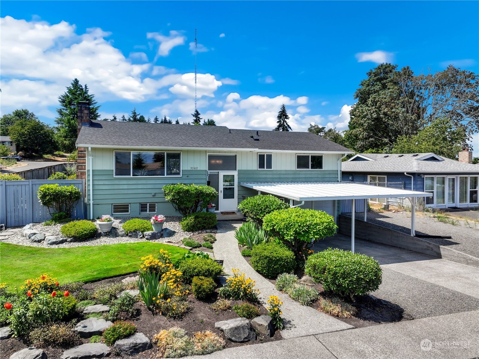 Property Photo:  3302 N Baltimore Street  WA 98407 