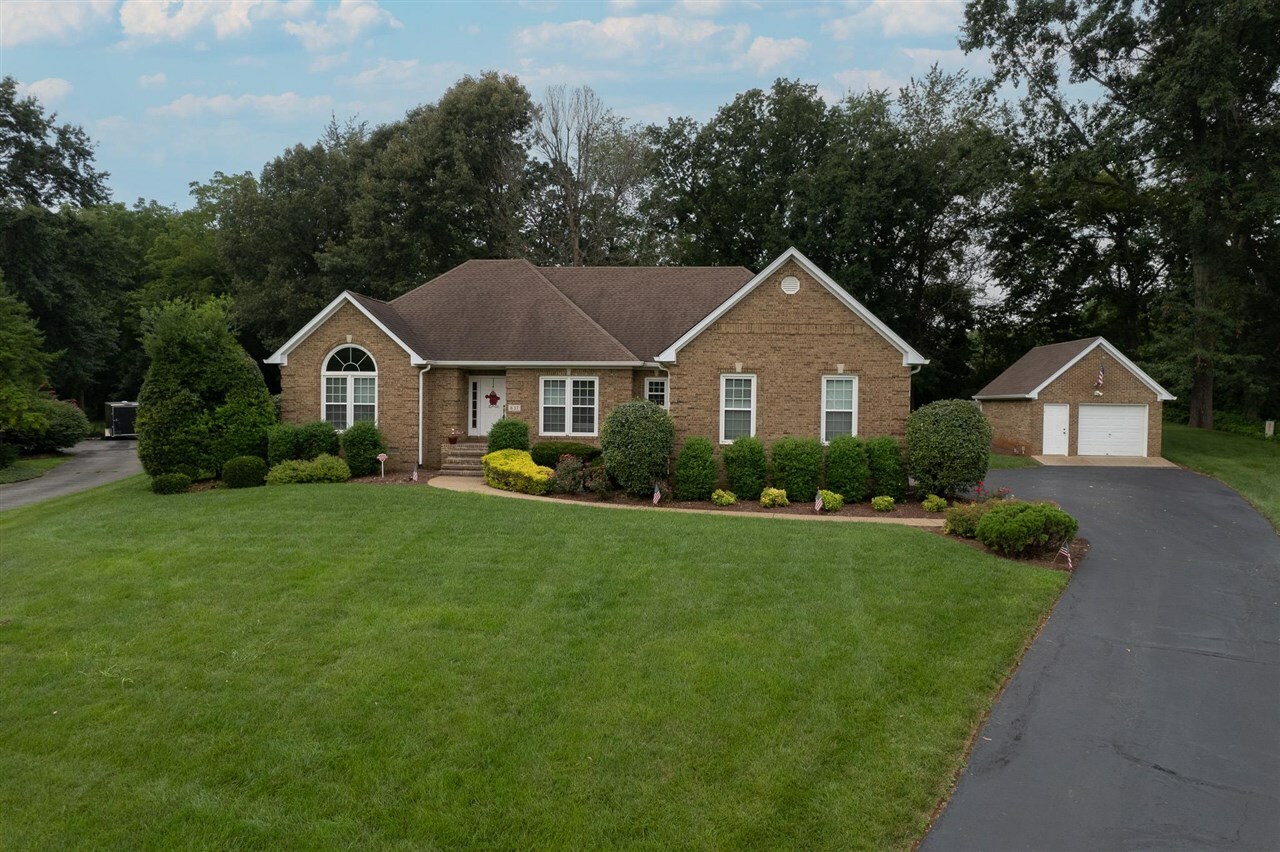 Property Photo:  637 Willow Bend Circle  KY 42104 