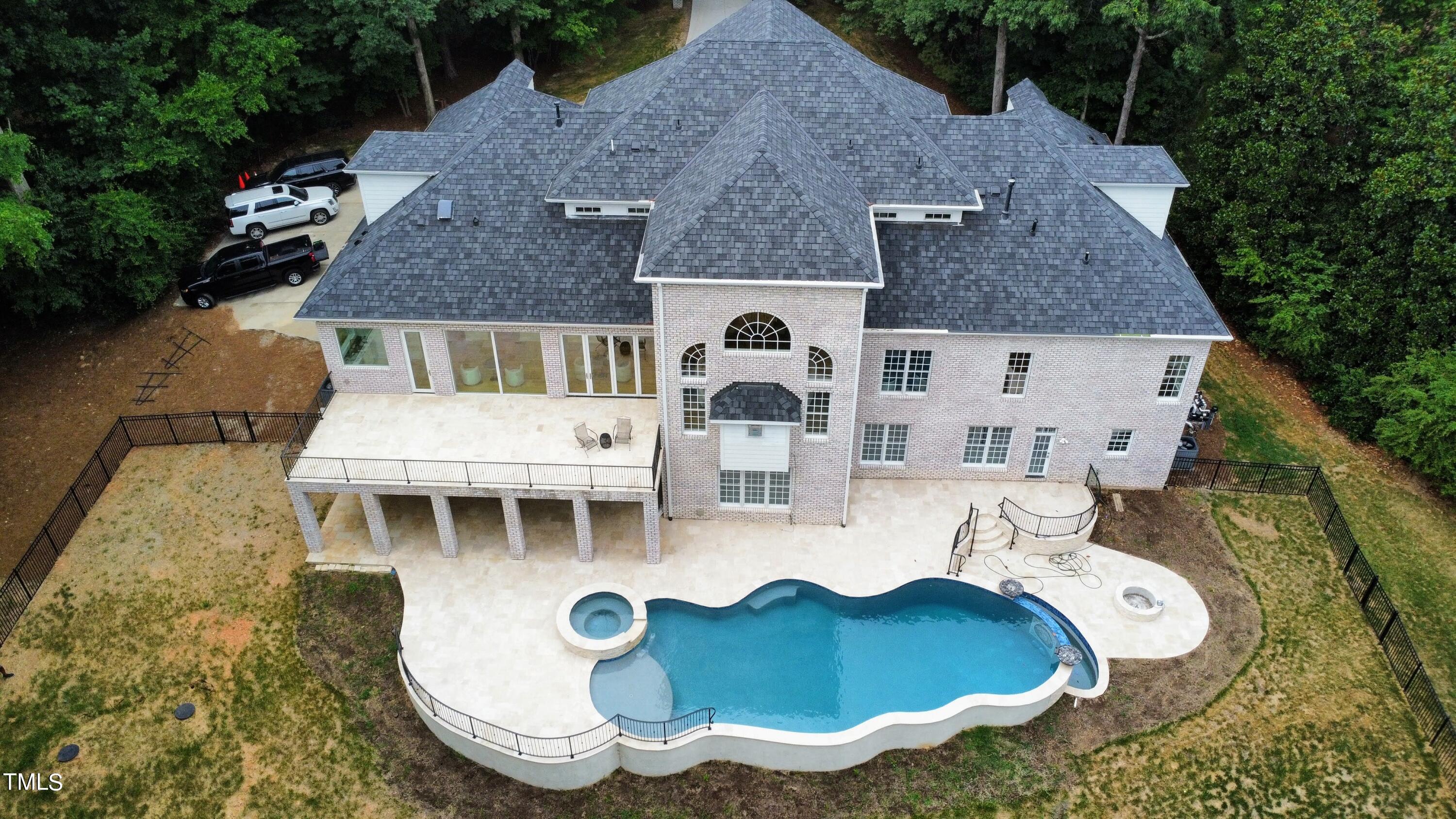 Property Photo: 5200 Blue Stem Court NC 27606