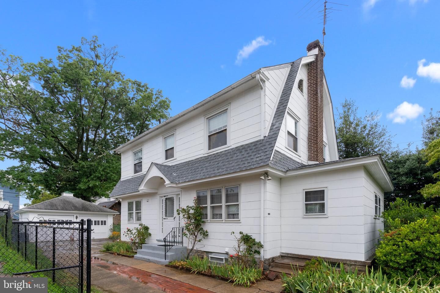 Property Photo: 1236 Tyson Avenue PA 19111