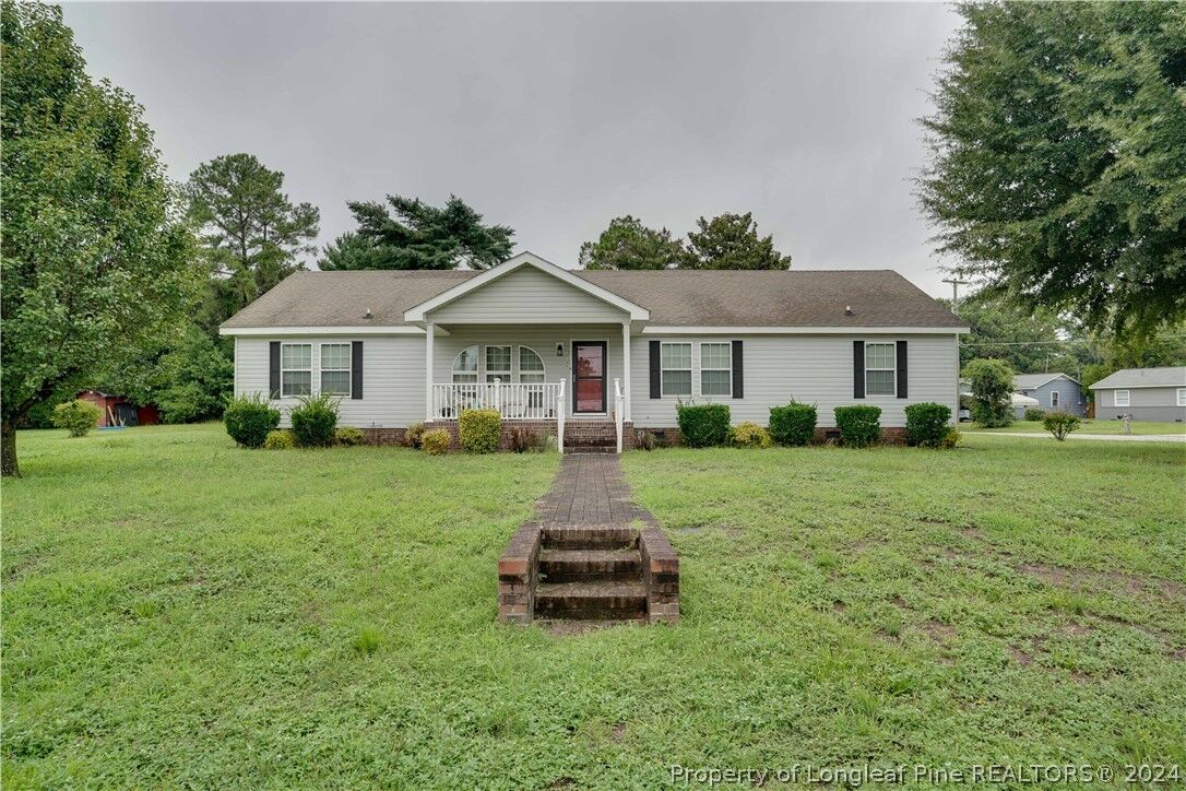 Property Photo:  2548 Pine Springs Drive  NC 28306 