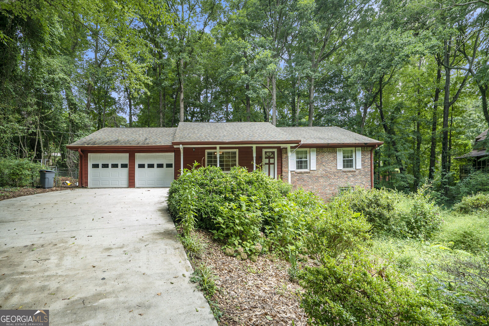 Property Photo: 4498 Ginger Wood Court GA 30083