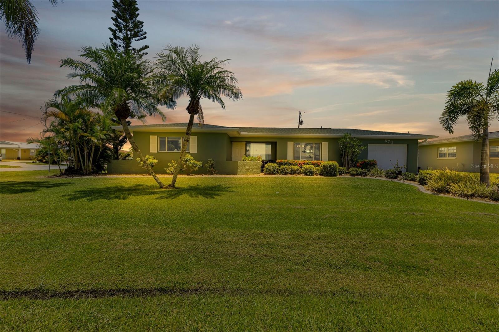 Property Photo: 574 Lowell Avenue NW FL 33952