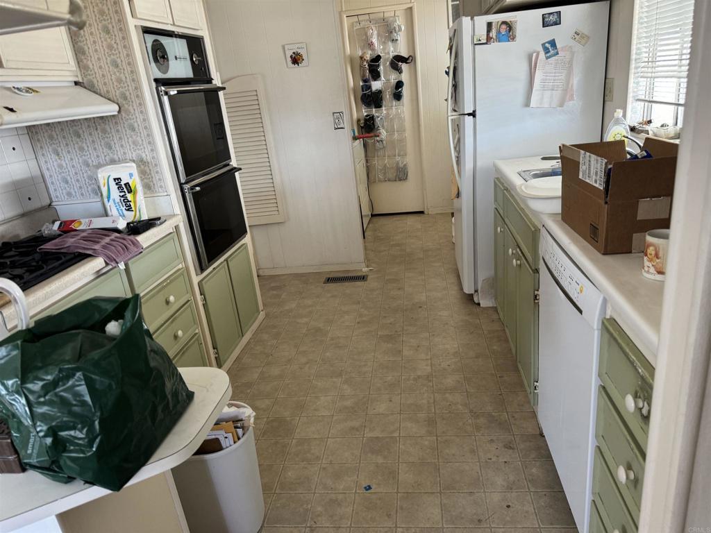 Property Photo: 650 S Rancho Santa Fe Road 50 CA 92078