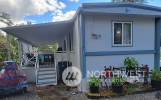 Property Photo:  23708 Locust Way 18B  WA 98021 