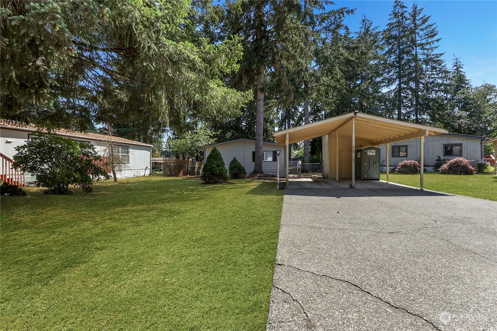 Property Photo:  418 165th Street Ct E 103  WA 98387 