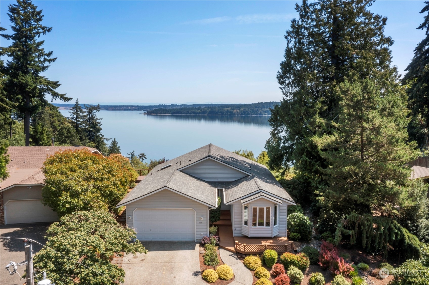 11011 Seaview Drive  Anderson Island WA 98303 photo