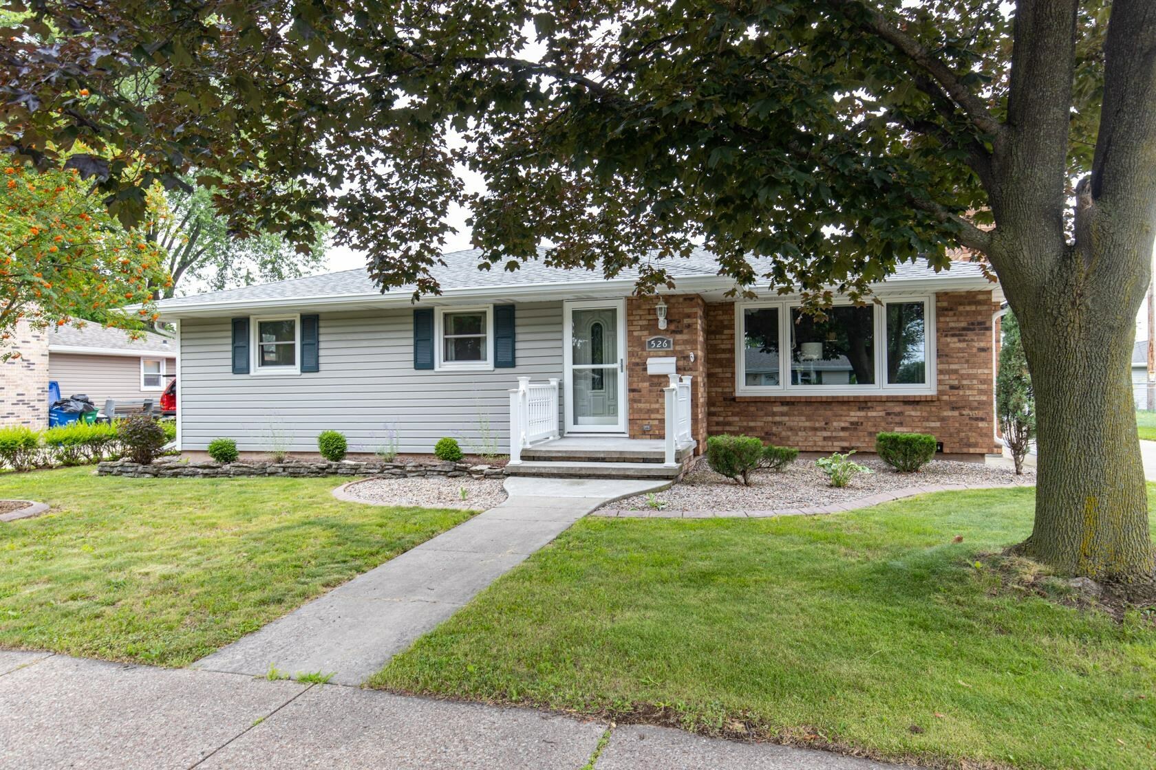 Property Photo:  526 Richard Street  WI 54113 