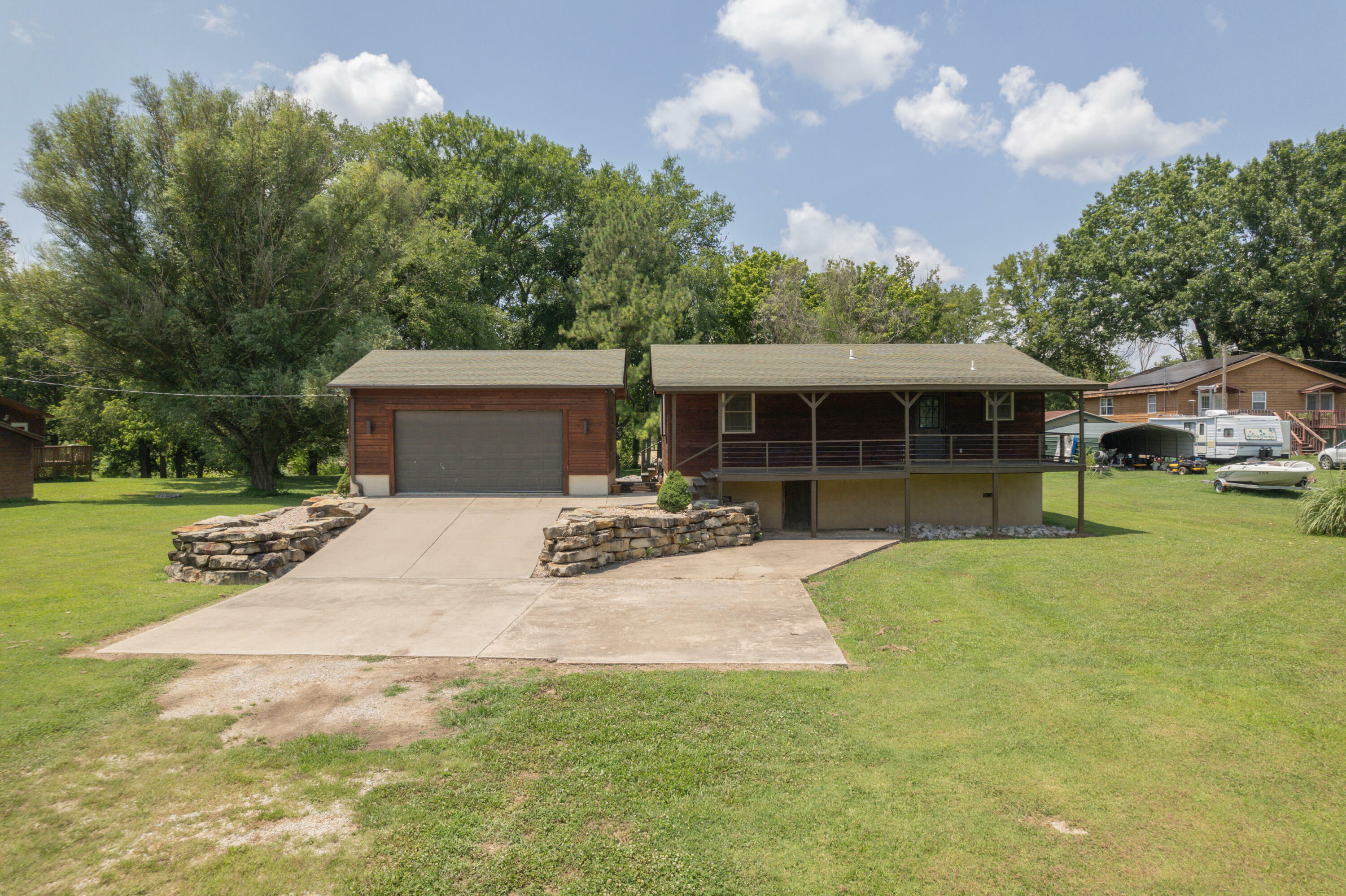 Property Photo:  655 Easy Street  MO 64854 