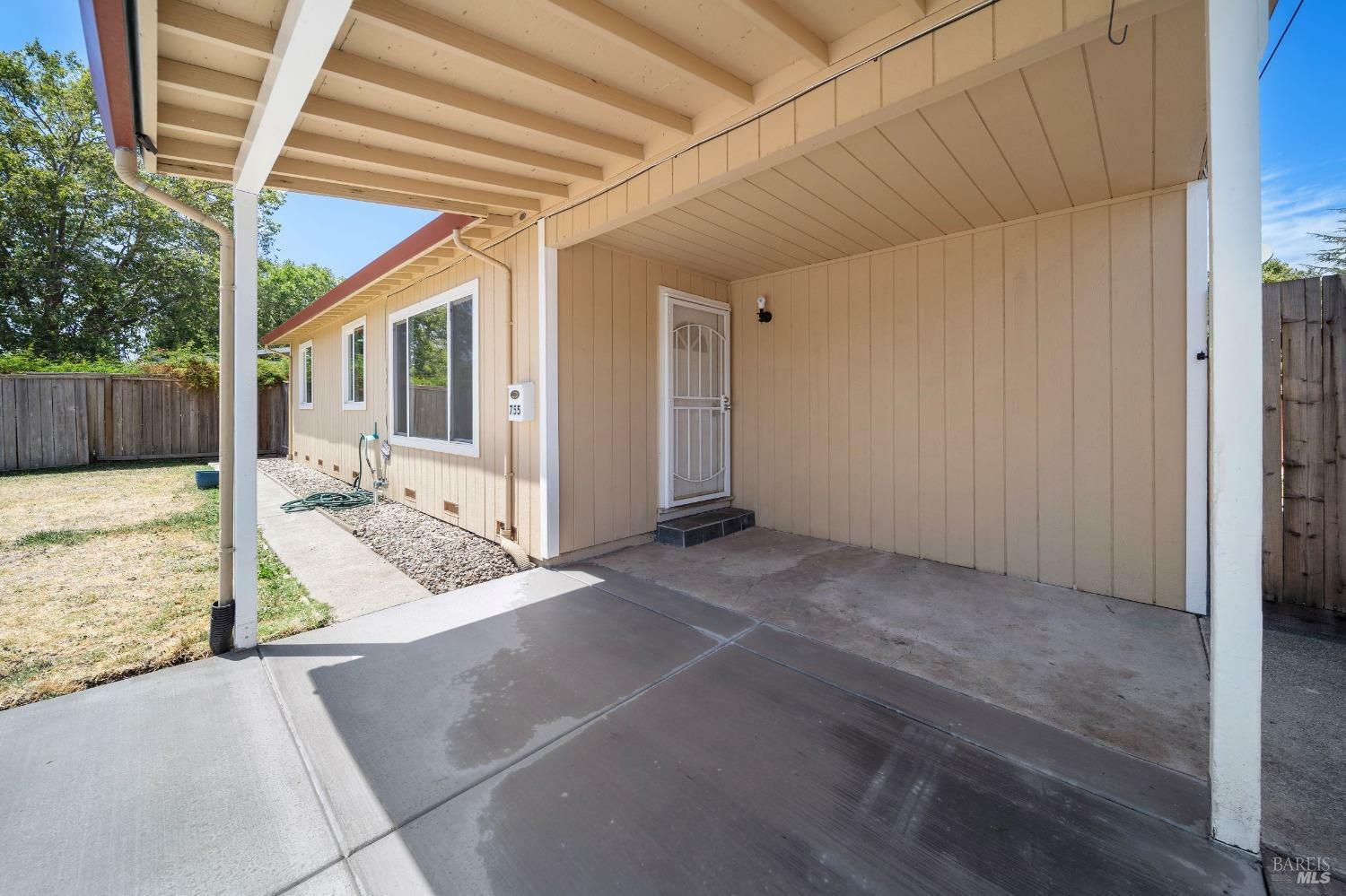 Property Photo:  755 Camellia Court  CA 95407 