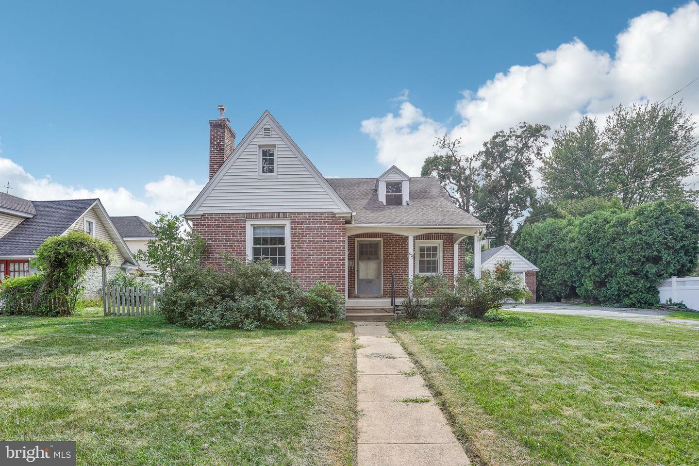 Property Photo:  602 Shadeland Avenue  PA 19026 