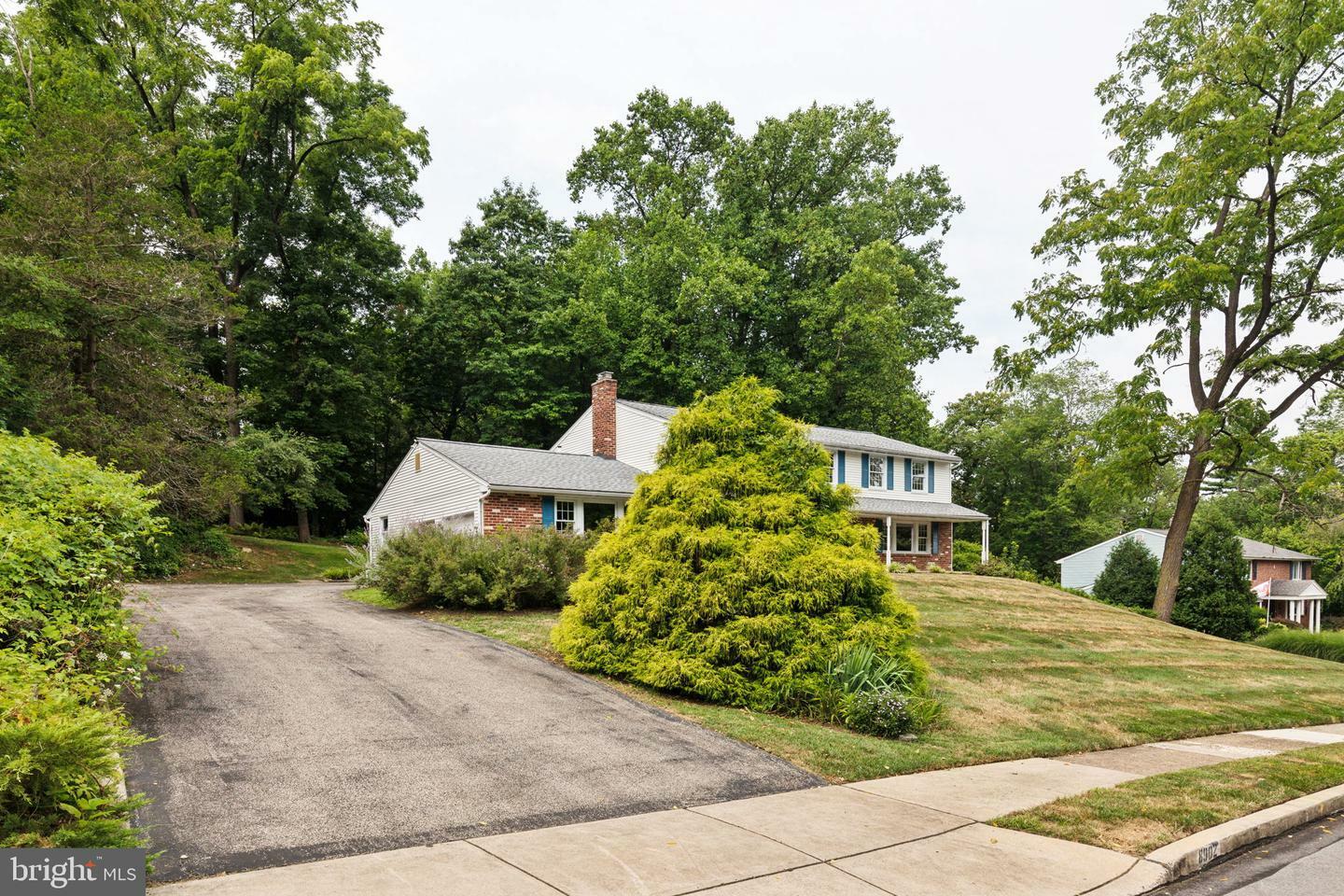 Property Photo:  8902 Carlisle Road  PA 19038 