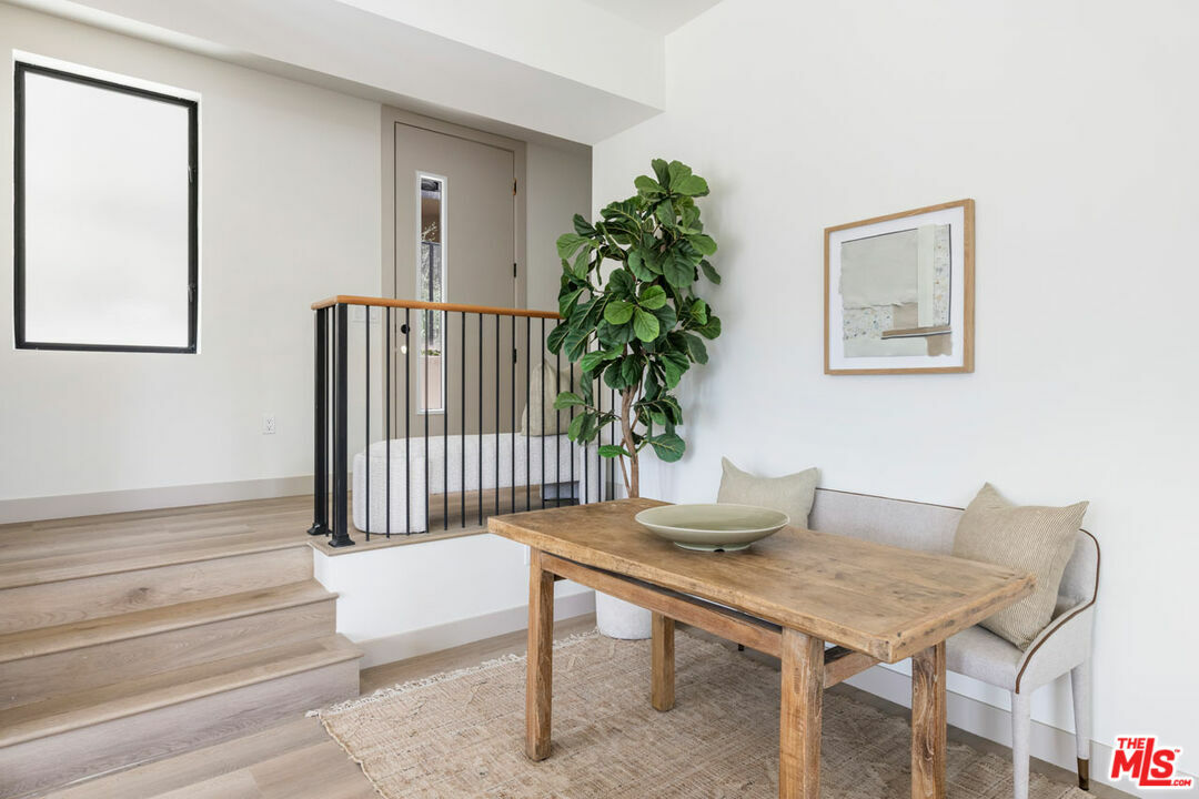 Property Photo:  172  S Avenue 58  CA 90042 