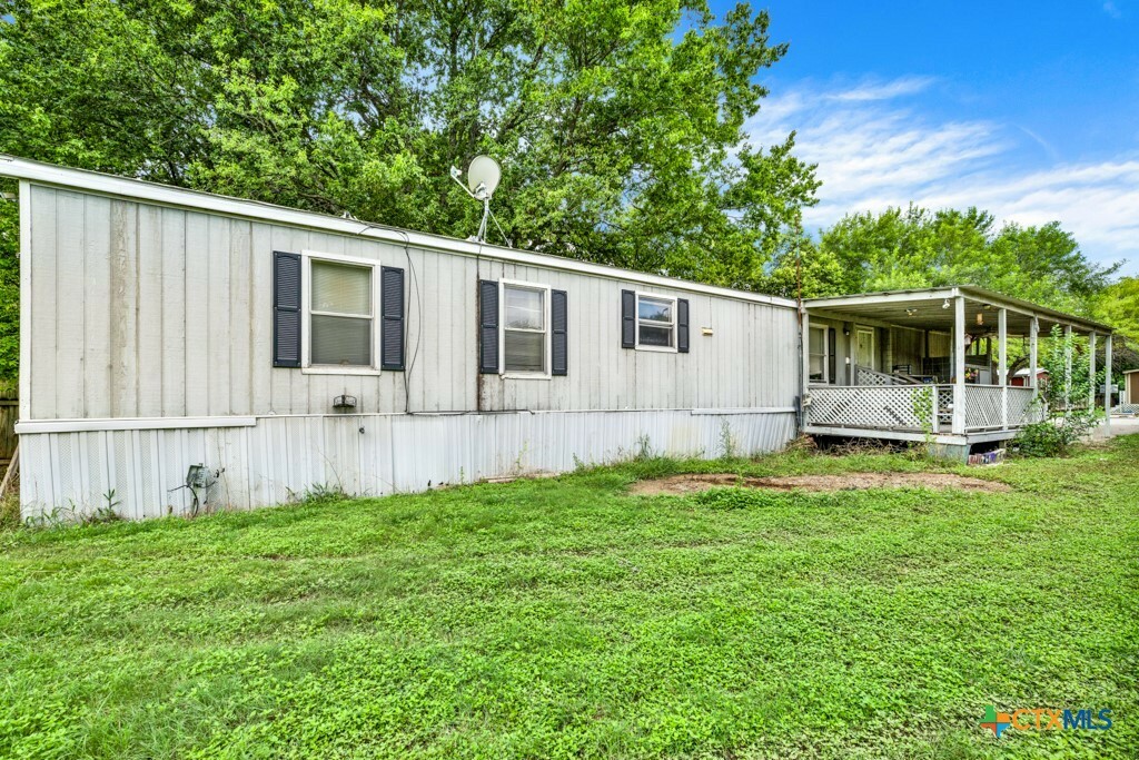 Property Photo:  1424 Harper Drive  TX 78666 