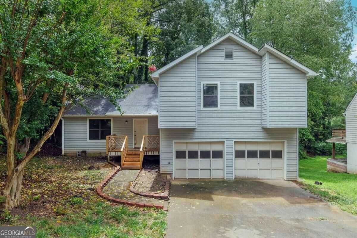 Property Photo:  1440 Glynn Oaks Drive SW  GA 30008 