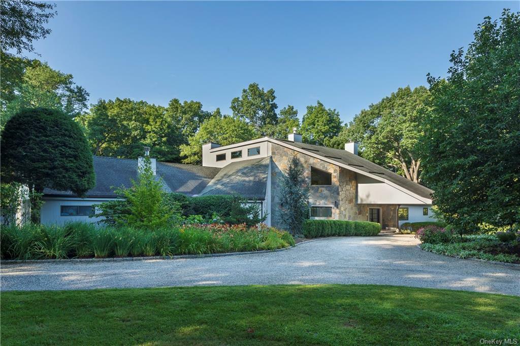 Property Photo:  20 E Ridge Road  NY 10597 