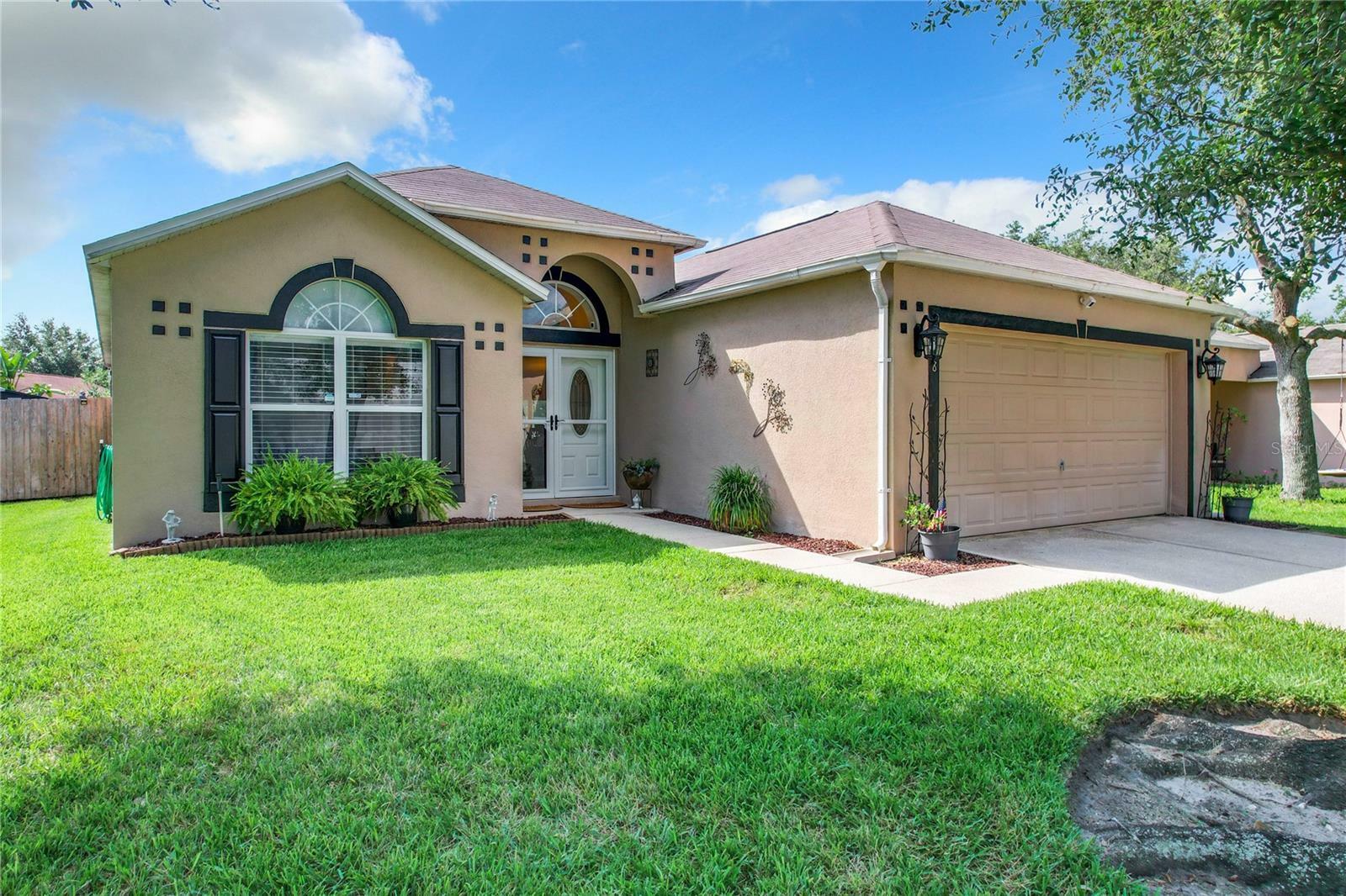 Property Photo:  838 Welch Hill Circle  FL 32712 