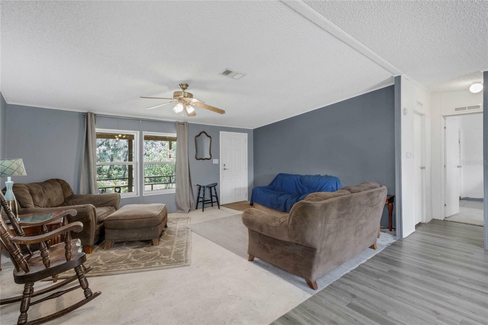 Property Photo:  975 Spring Court  FL 33843 